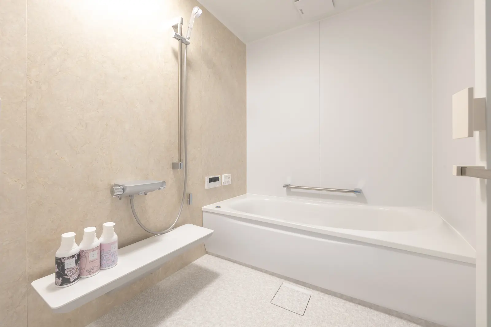 Cozy Stay Pippu — バスルーム