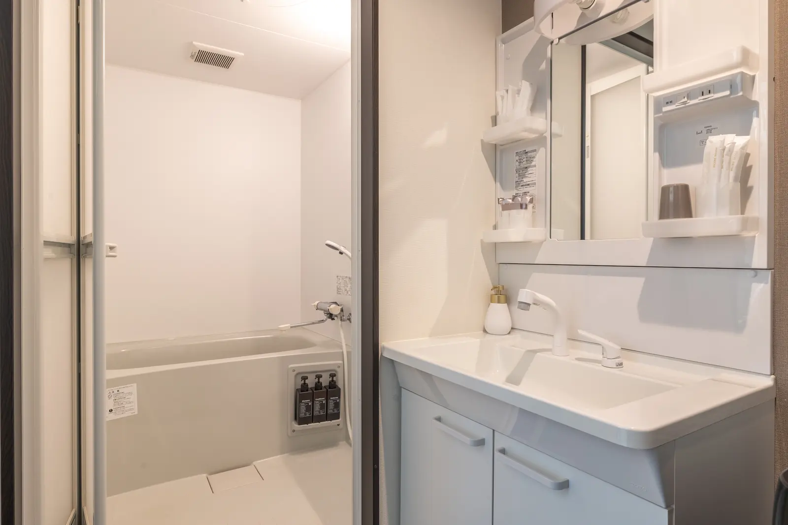 Cozy Stay Sapporo Hongodori 405 — バスルーム